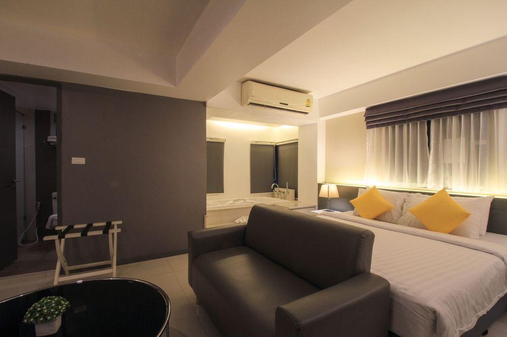 Myhotel Cmyk@Ratchada Bangkok Kültér fotó