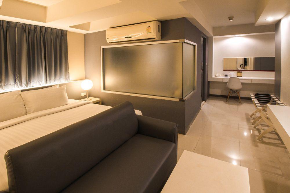 Myhotel Cmyk@Ratchada Bangkok Kültér fotó