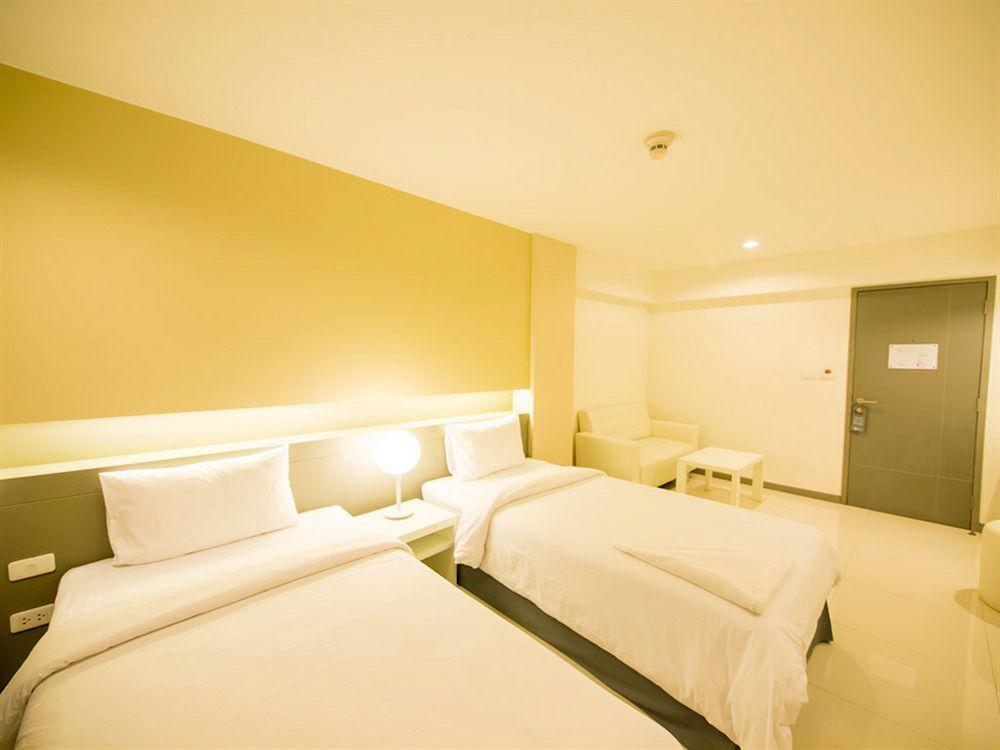 Myhotel Cmyk@Ratchada Bangkok Kültér fotó